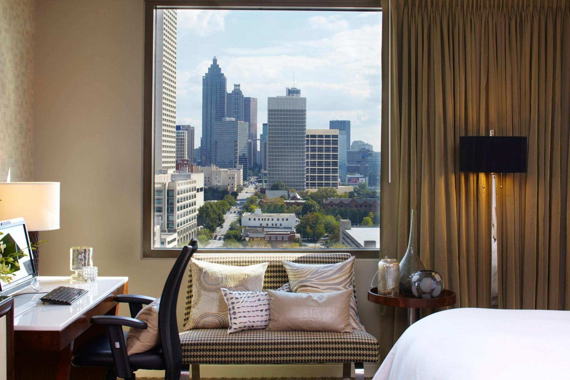 Renaissance Atlanta Midtown Hotel Exterior photo